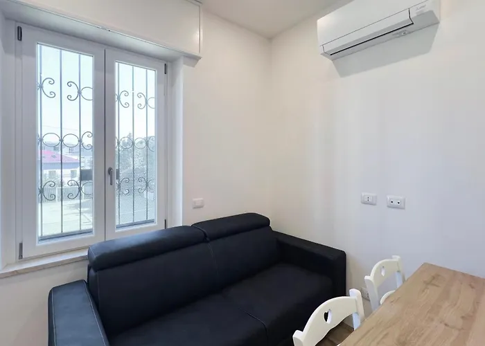 Nuovissimo Trilo Vicino Ai Campi Da Tennis Lägenhet