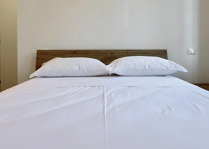 Apartamento Nuovissimo Trilo Vicino Ai Campi Da Tennis